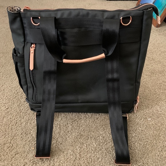 Petunia Pickle Bottom Pivot Pack in Sand/Black
